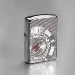 فندک زیپو (Zippo) مدل 49058 – طرح Poker Chip روی بدنه کروم براق