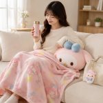 ست پتو بالشتی ملودی، تراول‌ماگ و آویز کیف 🎀☕ | Melody Pillow Blanket, Travel Mug & Bag Charm Set - Image 2